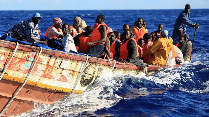 البحرية الموريتانية توقف 47 مهاجر بالقرب من السواحل الجنوبية للمملكة.