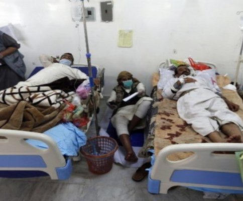 وباء الكوليرا يتوسَّع في ست ولايات والجزائريون مذعورون.