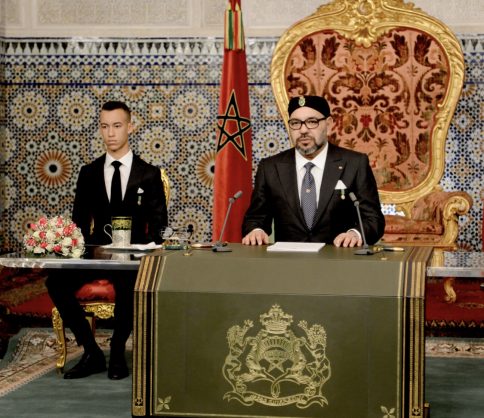 قال جلالة الملك: المغرب مستعد للحوار المباشر والصريح مع الجزائر الشقيقة