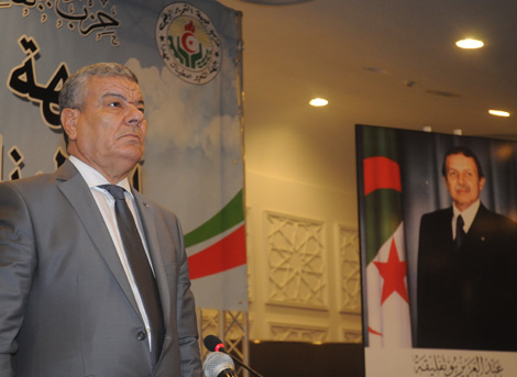 هل صحيح أن الأمين العام السابق لحزب جبهة التحرير الوطني الجزائري طلب اللجوء السياسي؟