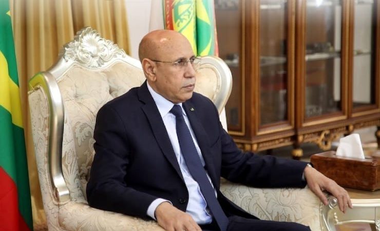 الرئيس الموريتاني لصحفية “لوبينيوه” يمكن أن نلعب دور الوسيط بين المغرب والجزائر